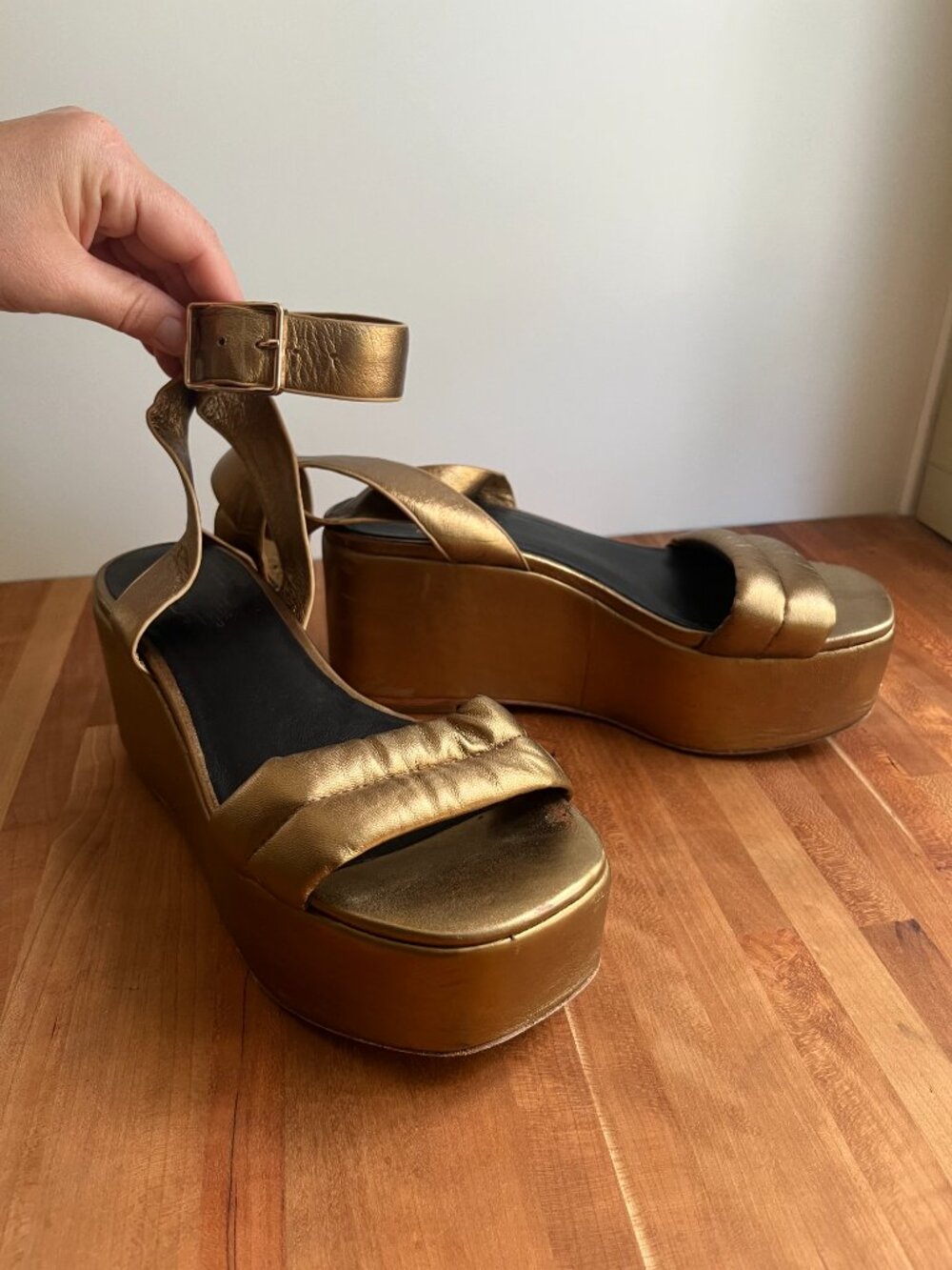 Charlotte Stone Metallic Gold Platform Wedge Sa - Picture 6 of 8